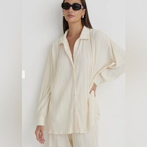 ANDTHEWHY Cream Long Sleeve Button Down Shirt‎